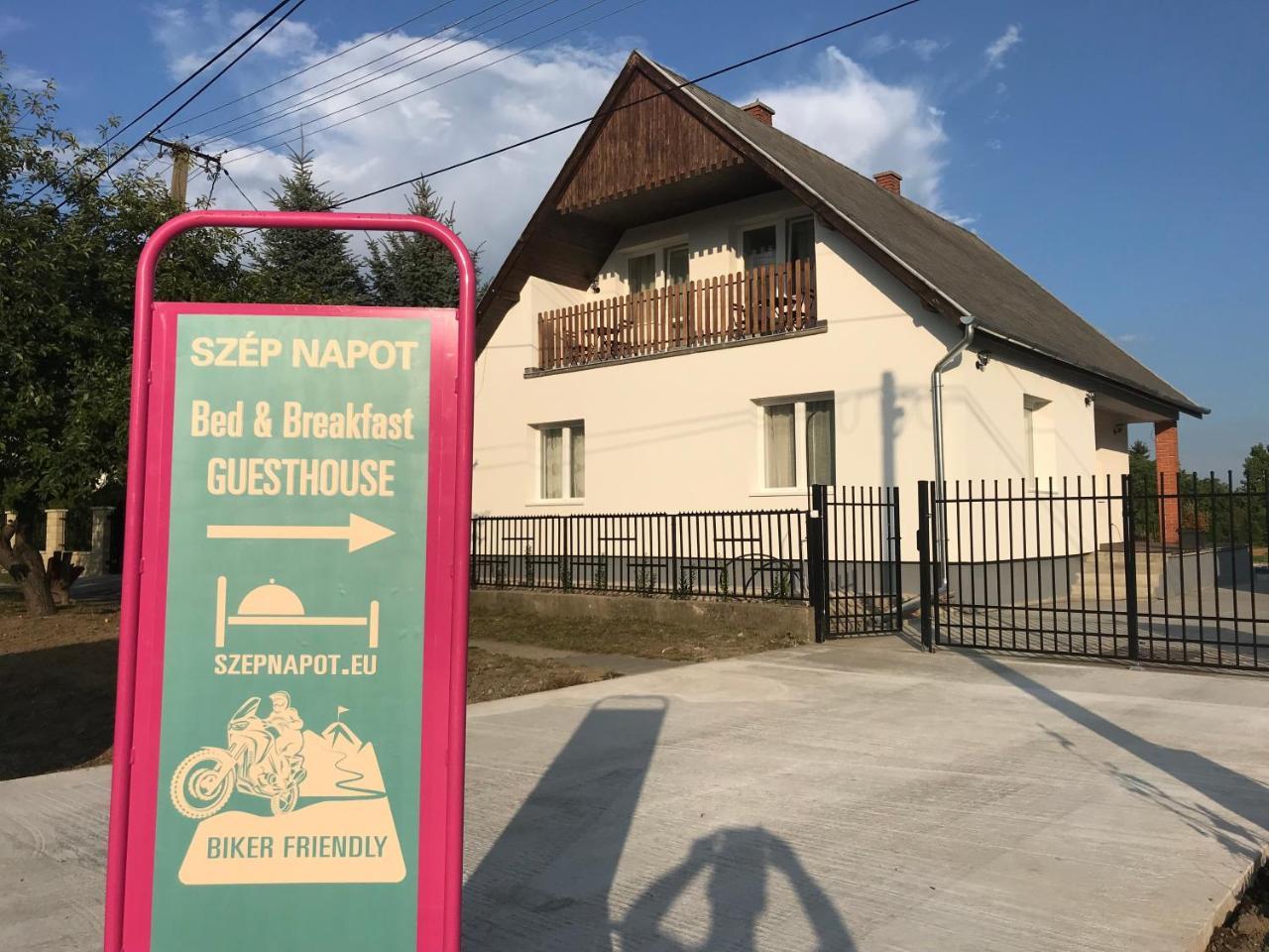 Szep Napot Vendeghaz Hotell Tordas Exteriör bild